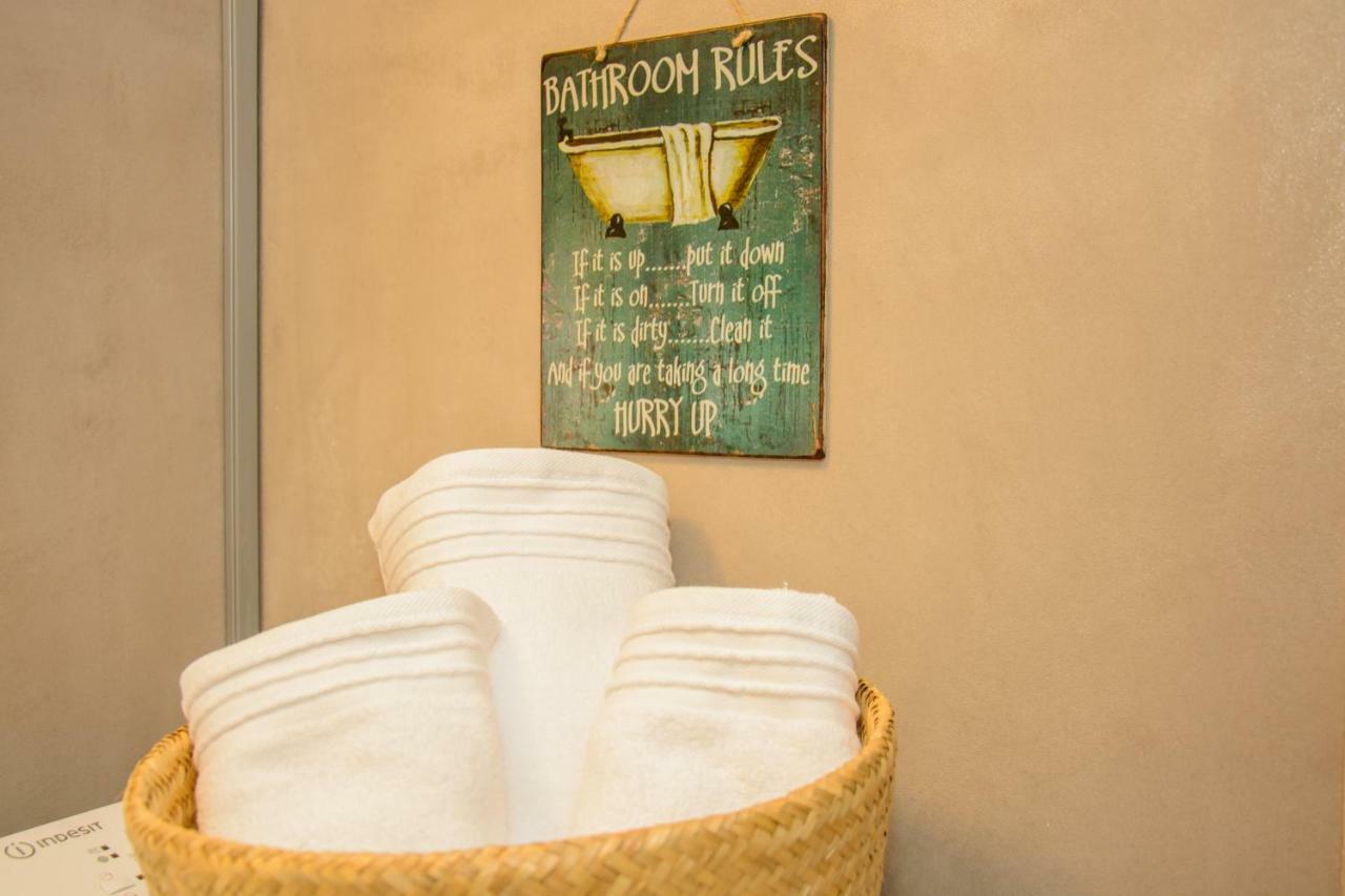 Neighborly Nest - Apartment In The Heart Of Athens Atenas Exterior foto