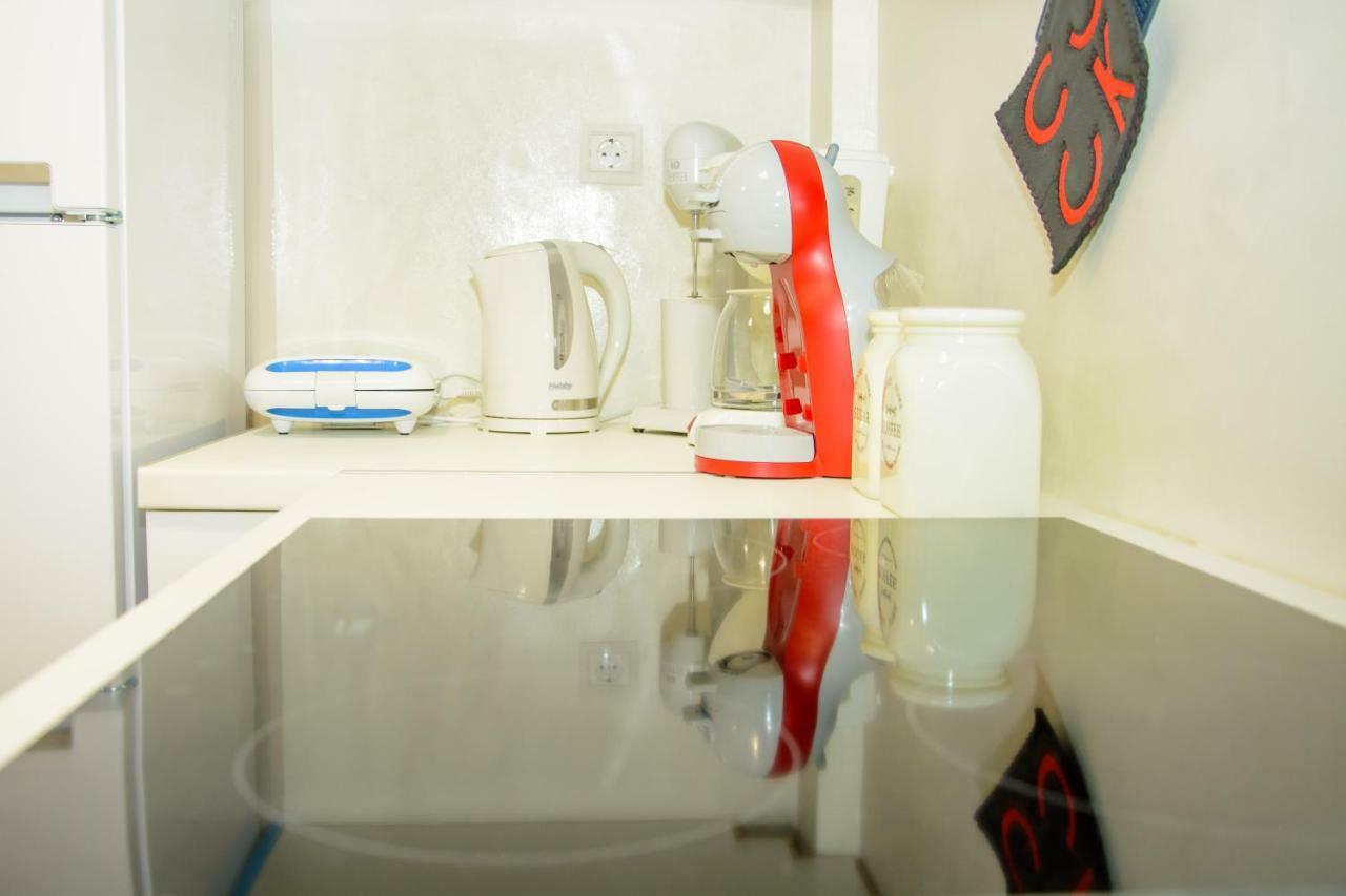 Neighborly Nest - Apartment In The Heart Of Athens Atenas Exterior foto